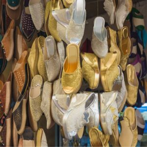 goltune, eid al fitr, muslim fashion gold and silver slippers
