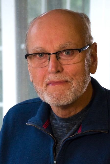 ron bourke, peacemindedly podcast, peace journalism