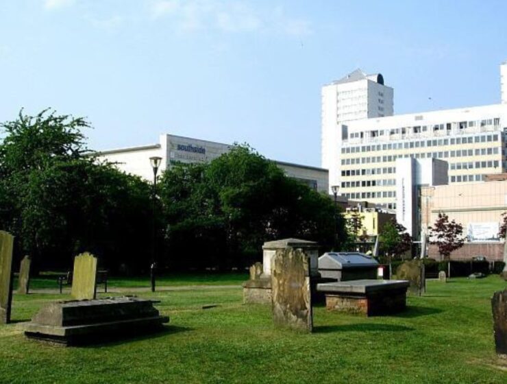 Garratt Lane Old Burial in London